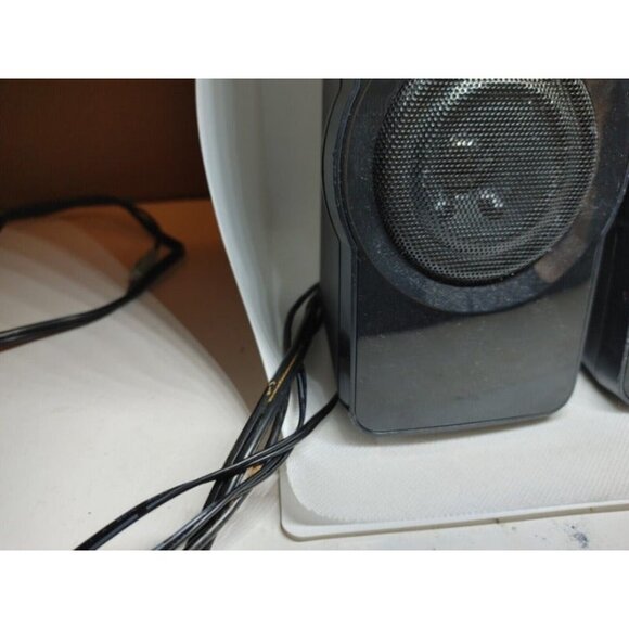 Blackweb Multimedia/Computer Speakers-3.5mm Input Model BWA15H0110 Tested & Work - Picture 2 of 4